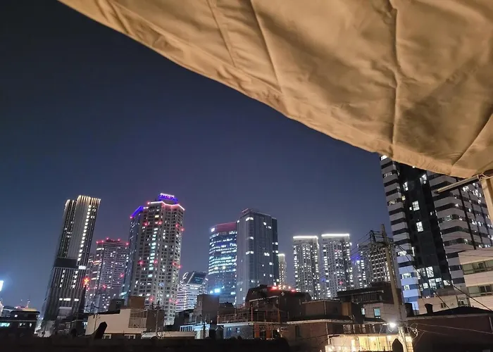 Apartamento 신규오픈#3룸 4베드#용산역#서울역#공항버스도보3분#남산타워#별장#가족#단체#루프탑#하이브 *